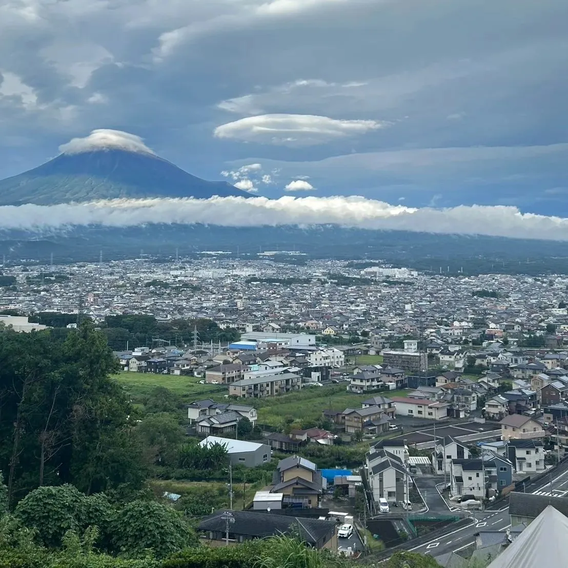 三連休は雨予報キャンセルもありましたが、沢山のお客様にご来場...