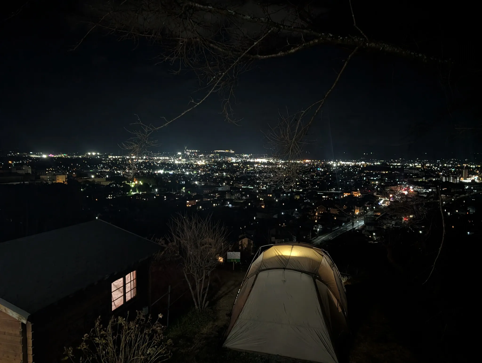 2025年、全員チェックイン完了！夜景を楽しむ年末の夜🌃✨