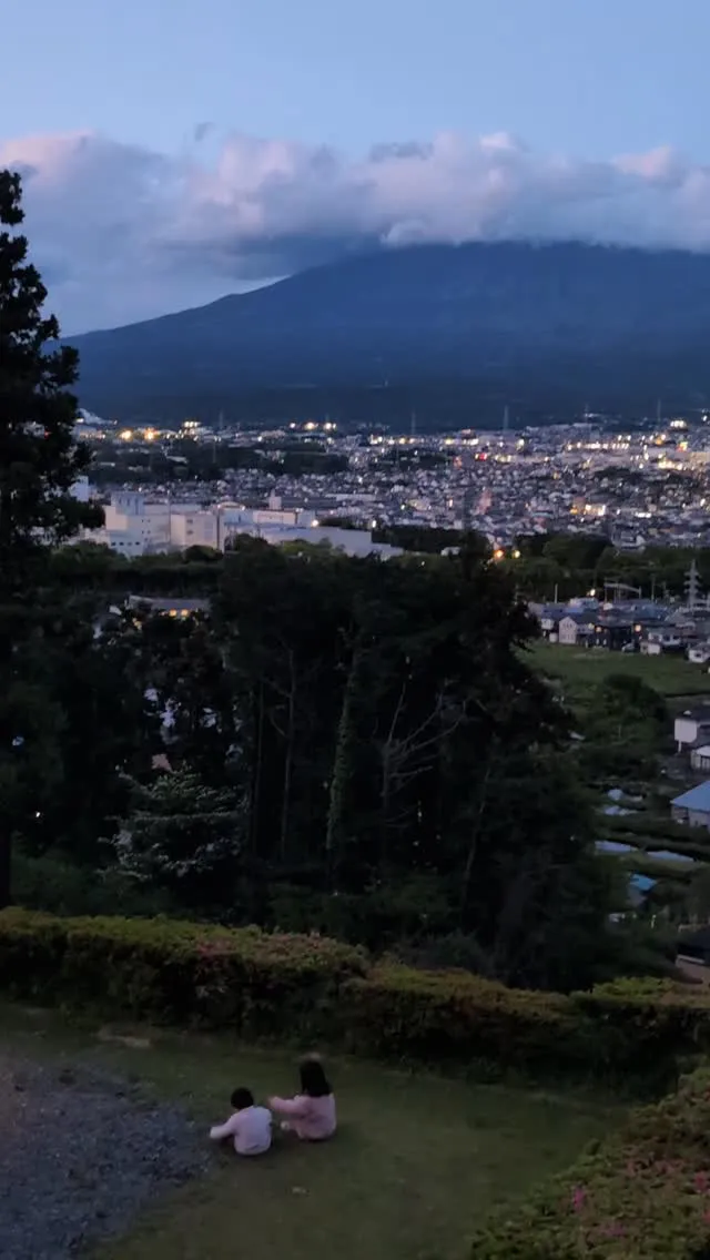 午前中の雨から一転、午後は富士山がバッチリ顔を出す超快晴に！...
